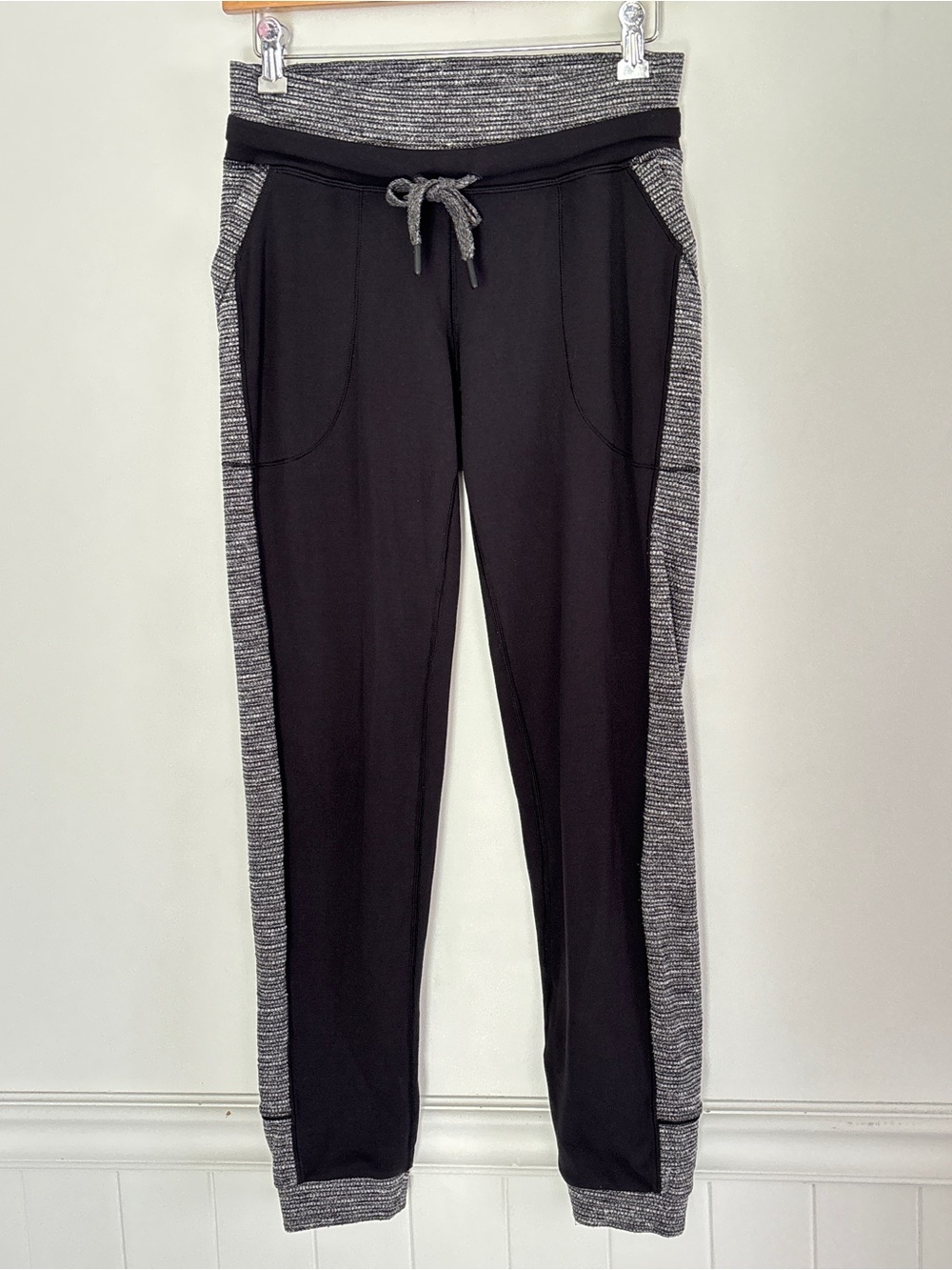 Lululemon Base Runner Pants Joggers With Pockets Black Size 4 Athletic Active